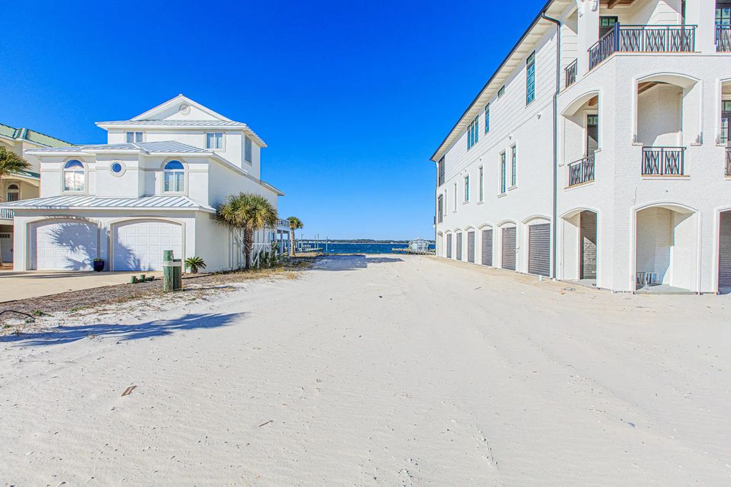 7342 Grand Navarre Boulevard Lot 7, Navarre