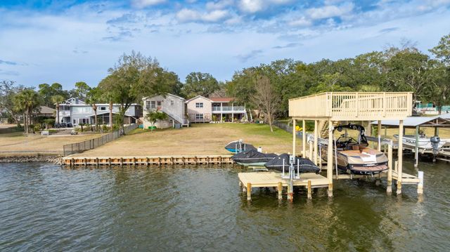 Photo of Listing #993867