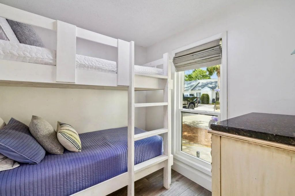 25 of 39 - 736 Sandpiper Place 525, Miramar Beach, FL