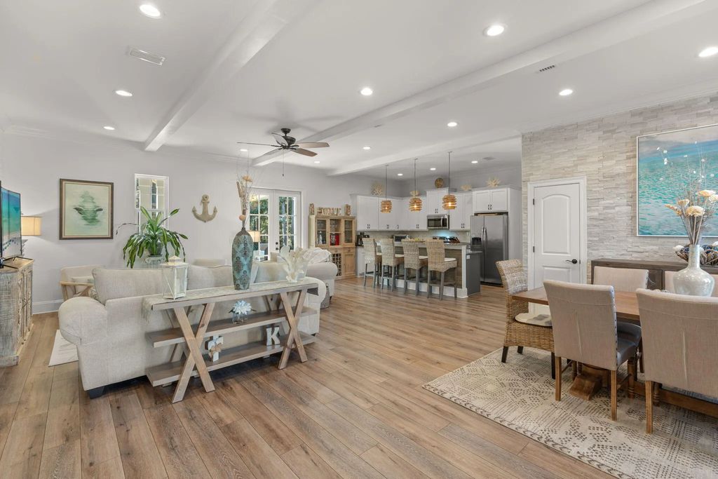 11 of 65 - 78 E Grizzly Street, Freeport, FL
