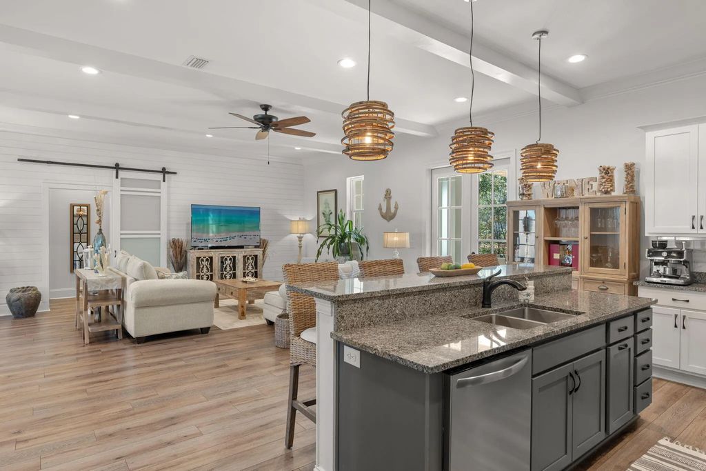 19 of 65 - 78 E Grizzly Street, Freeport, FL