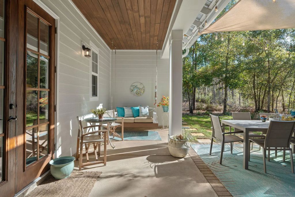 41 of 65 - 78 E Grizzly Street, Freeport, FL