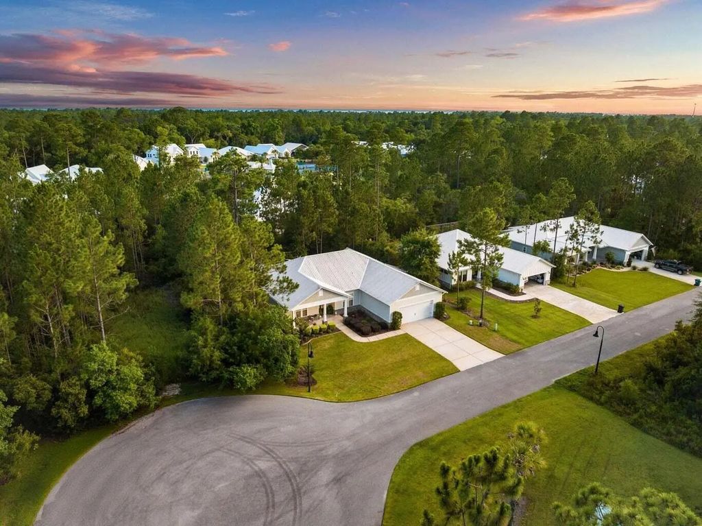 51 of 65 - 78 E Grizzly Street, Freeport, FL