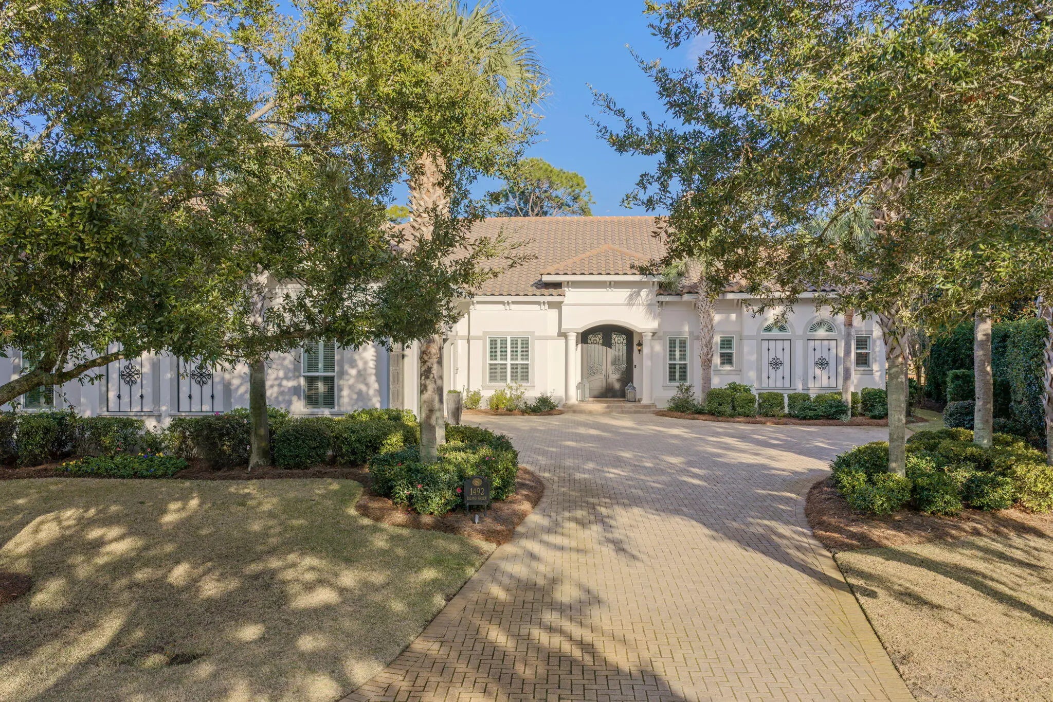 Photo of Listing #993735