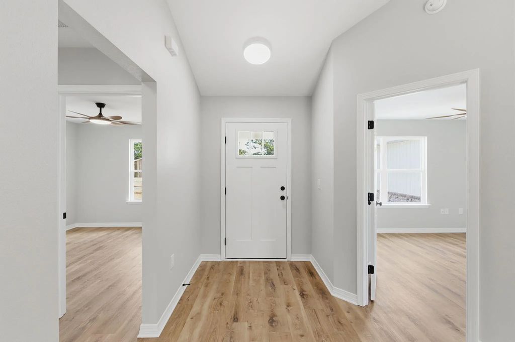 6160 Sundew Street, Crestview