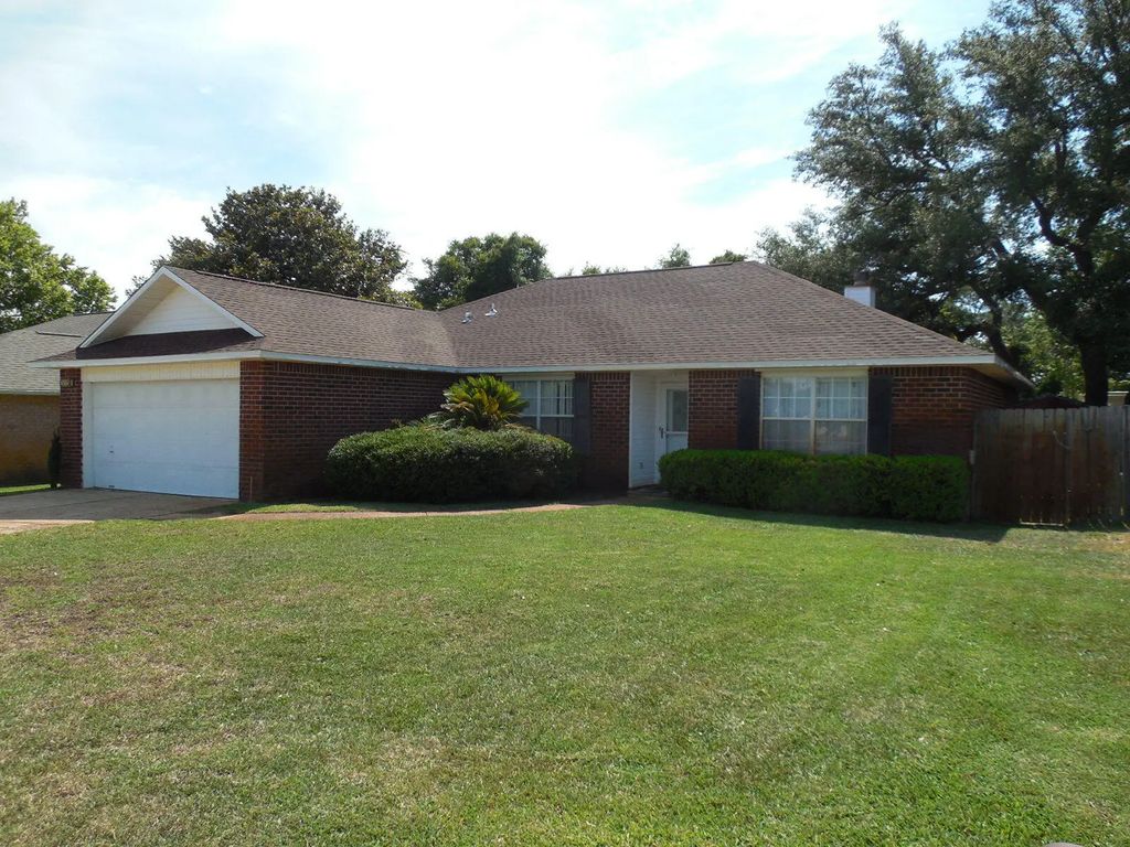 2095 Jessica Way, Navarre