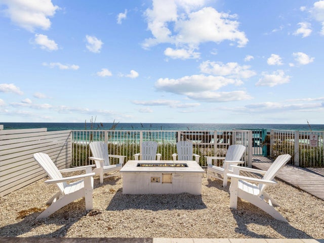 2743 E County Highway 30a 302, Santa Rosa Beach.