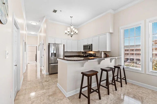 Photo of Listing #997754