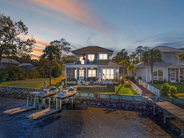 38 Garden Bay Court, Miramar Beach