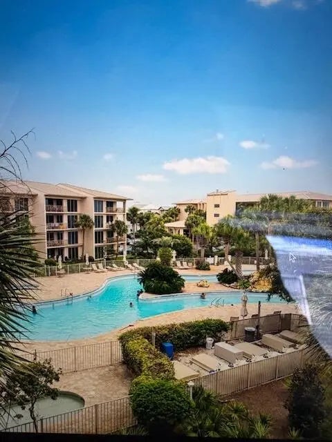 Photo of Listing #995710