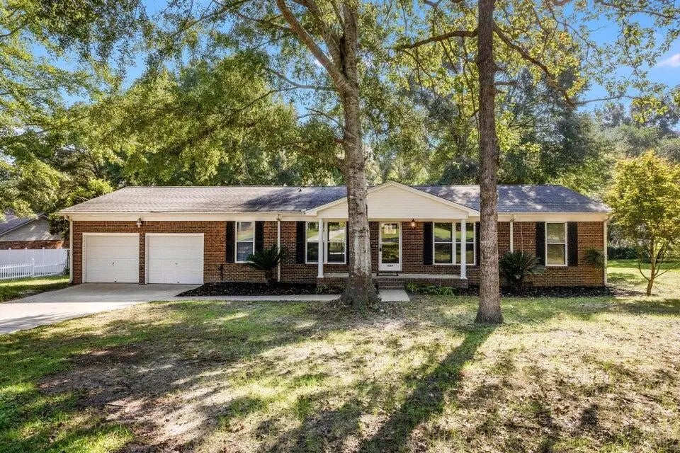 6089 W Dogwood Drive, Crestview