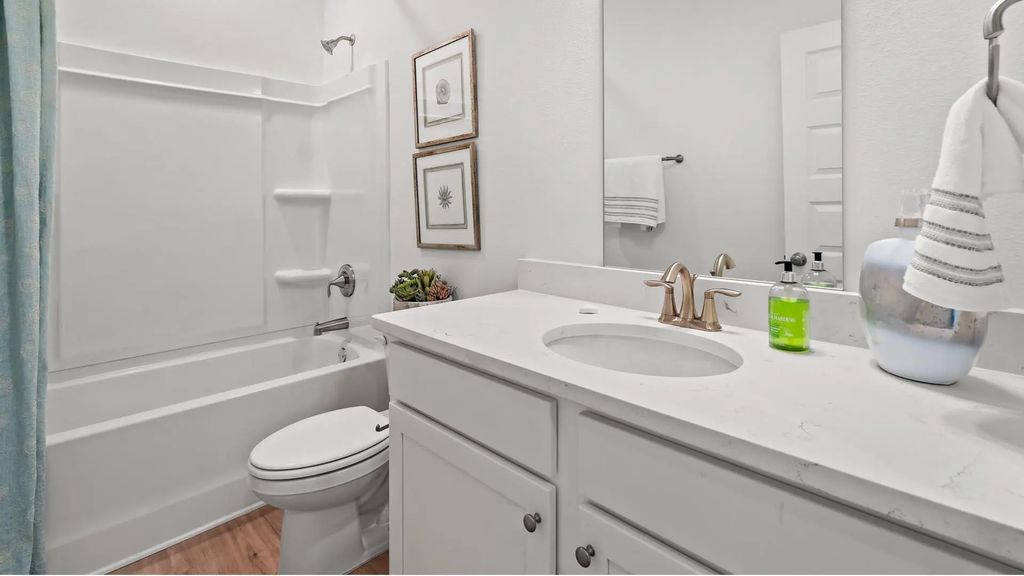 27 of 32 - 34 W Farm Owl Drive, Freeport, FL