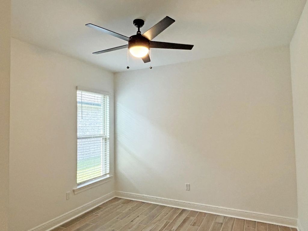 14 of 22 - 345 E Tweet Street, Freeport, FL