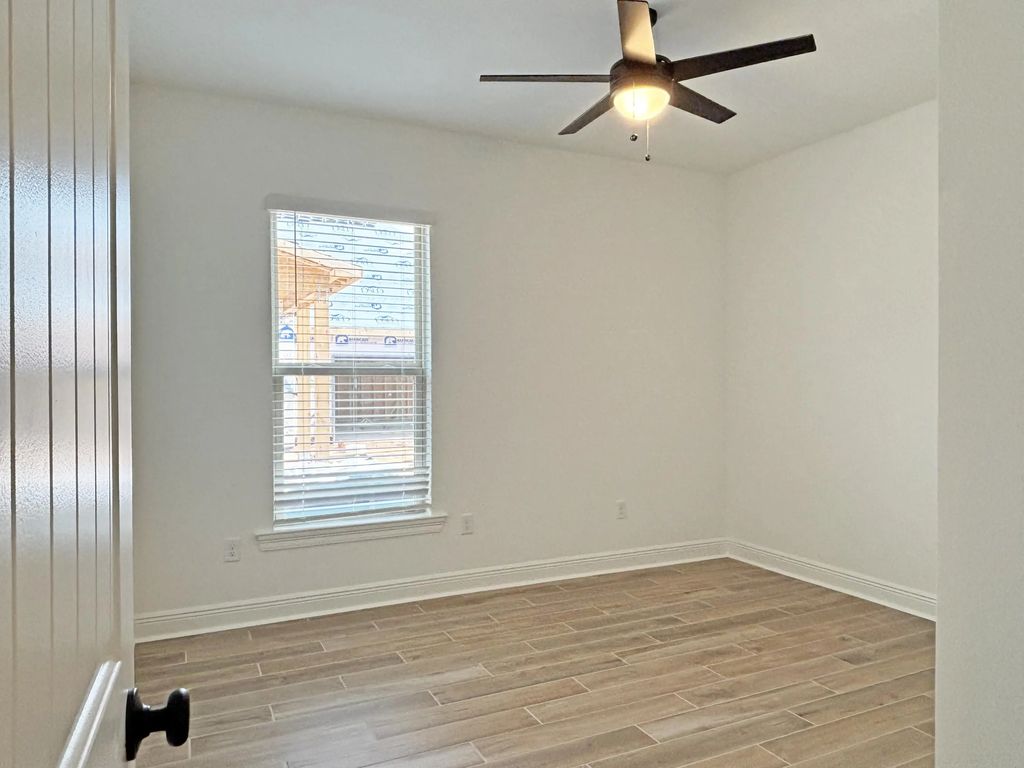 18 of 22 - 345 E Tweet Street, Freeport, FL