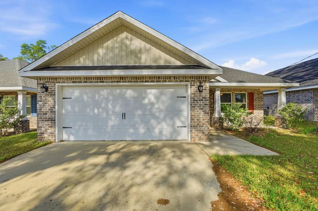 Photo of Listing #995736
