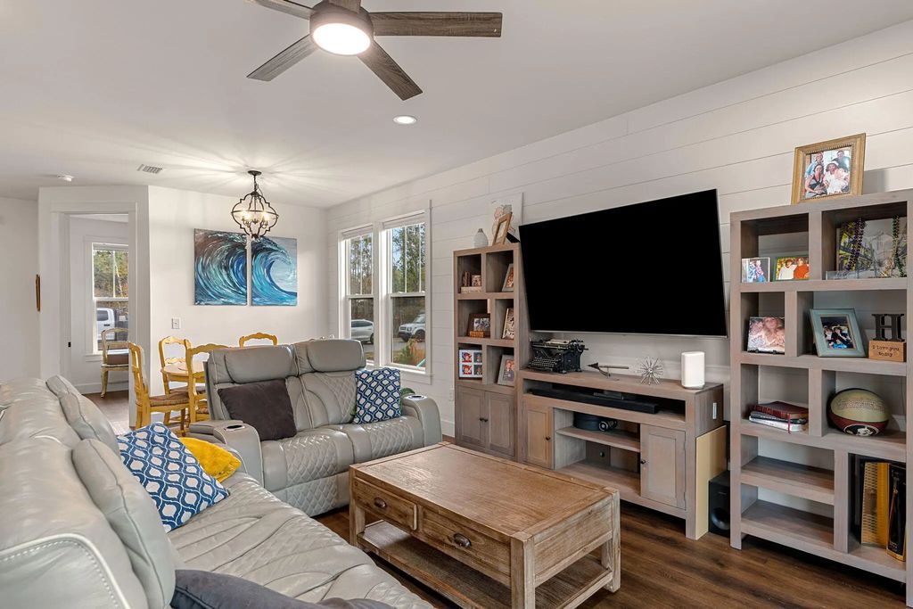 11 of 46 - 135 Clarke Hill Road, Freeport, FL