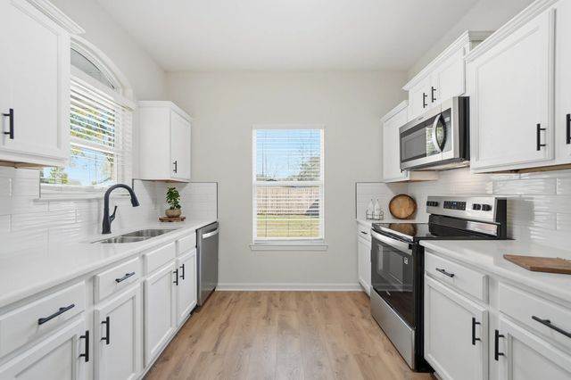 Photo of Listing #994491