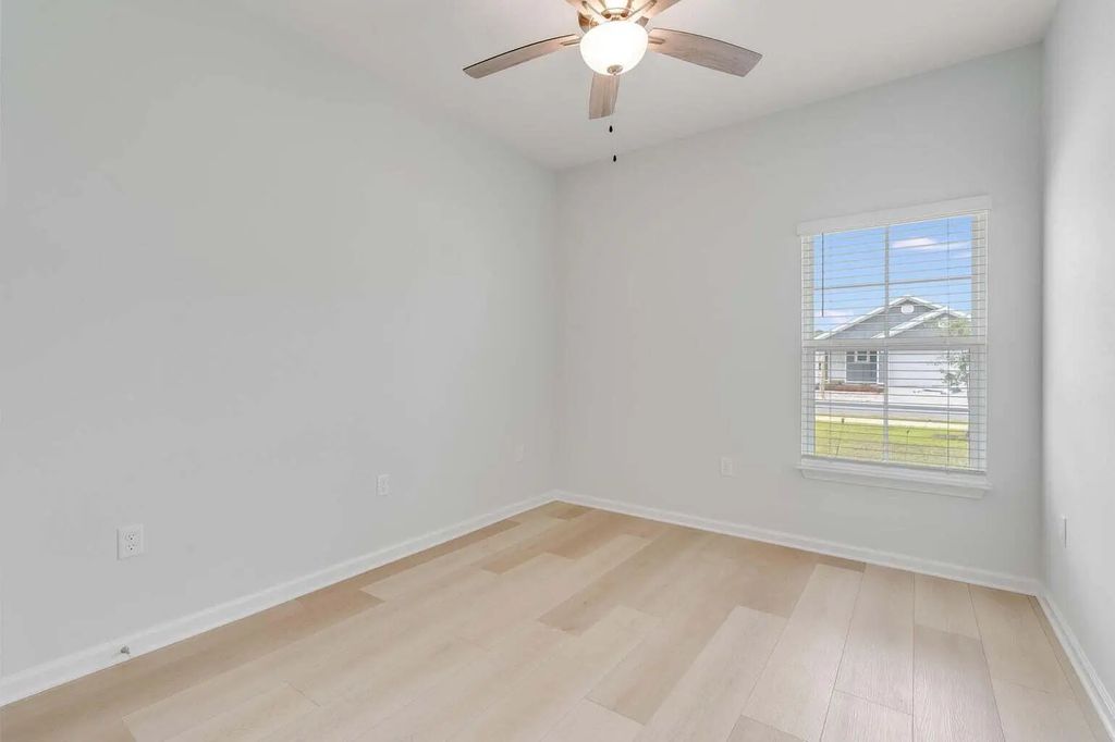 8 of 23 - 24 Riverwalk Circle, Freeport, FL
