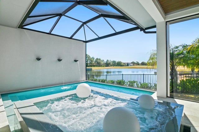 4572 Sailmaker Lane, Destin