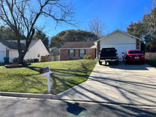 Photo of Listing #994496