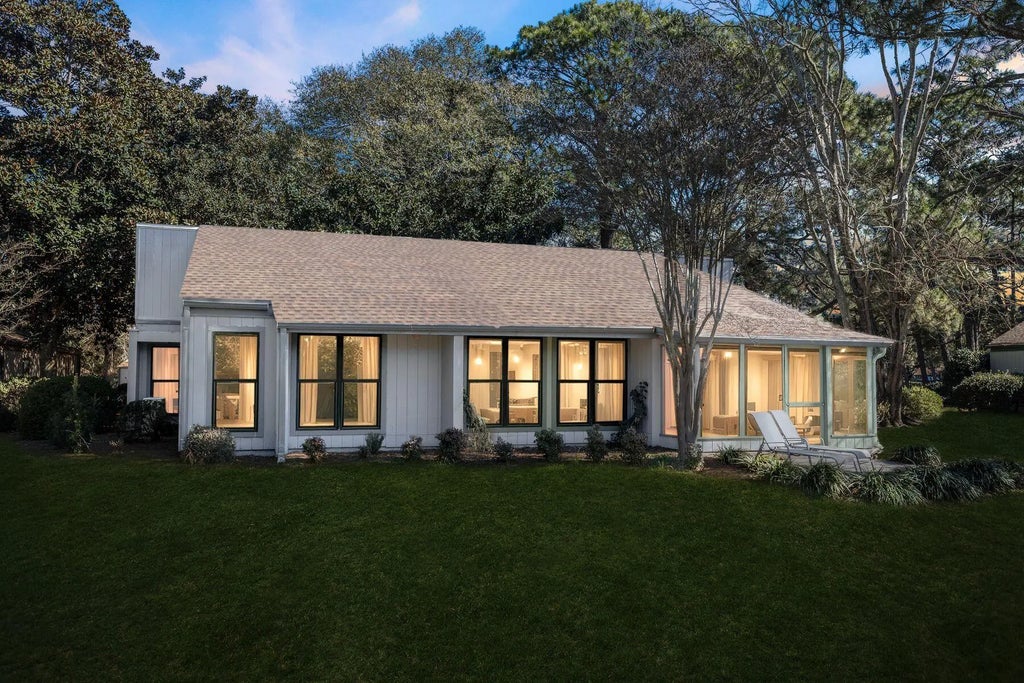 556 Augusta Drive 11504, Miramar Beach