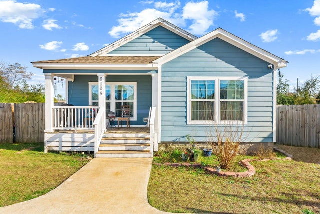 Photo of Listing #994631