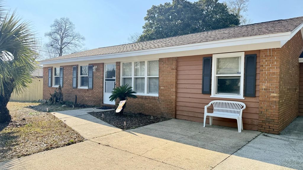 238 Nw Martisa Road, Fort Walton Beach