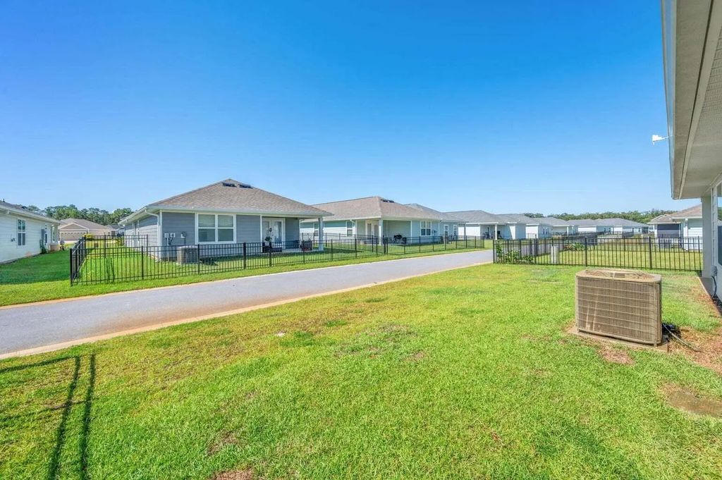 10 of 34 - 103 Riverwalk Circle, Freeport, FL