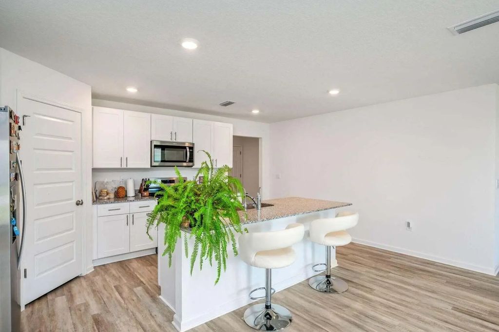 19 of 34 - 103 Riverwalk Circle, Freeport, FL