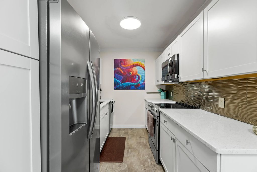 22 of 43 - 22 Moreno Point Road Unit 03, Destin, FL
