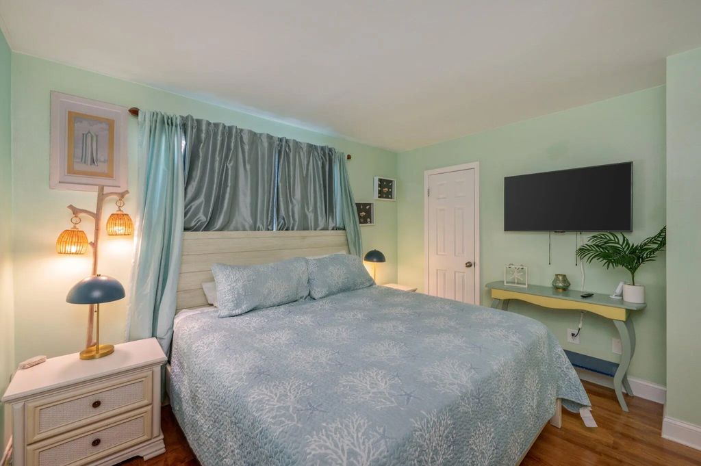 34 of 44 - 636 W Caladium Circle # B, Panama City Beach, FL
