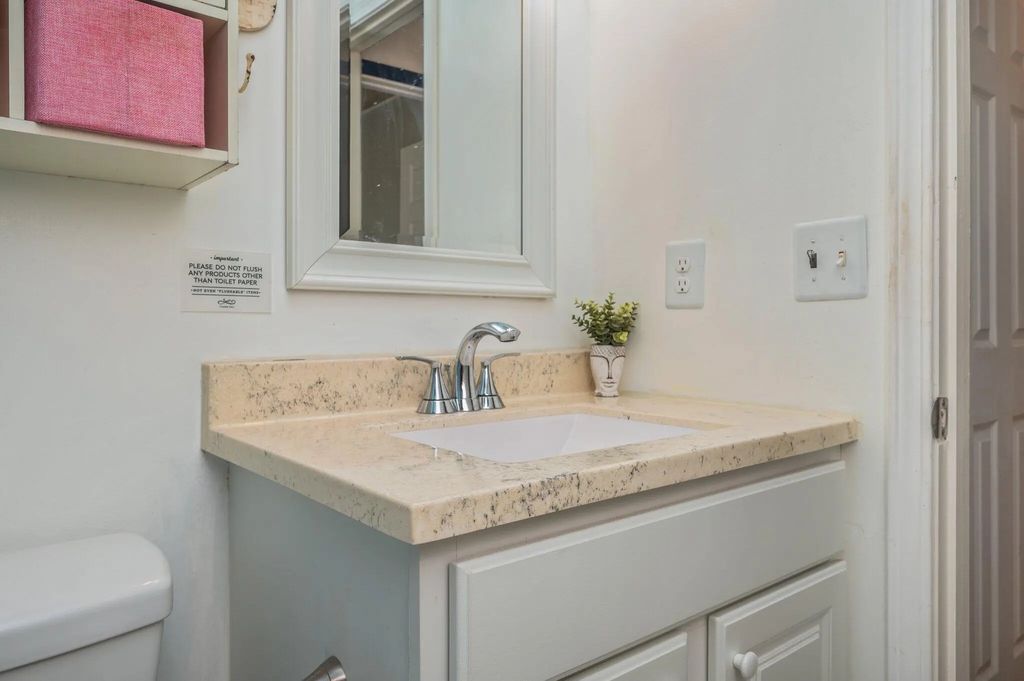 39 of 44 - 636 W Caladium Circle # B, Panama City Beach, FL
