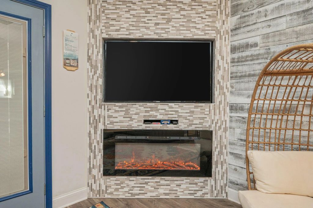 43 of 44 - 636 W Caladium Circle # B, Panama City Beach, FL