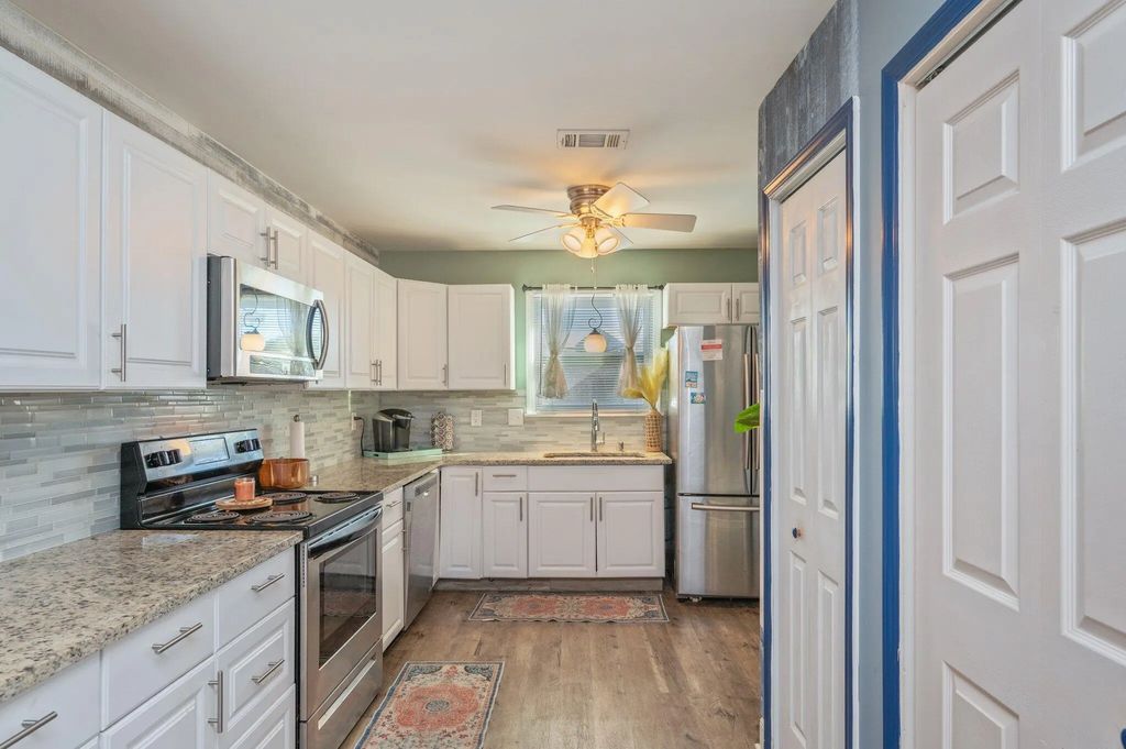 6 of 44 - 636 W Caladium Circle # B, Panama City Beach, FL