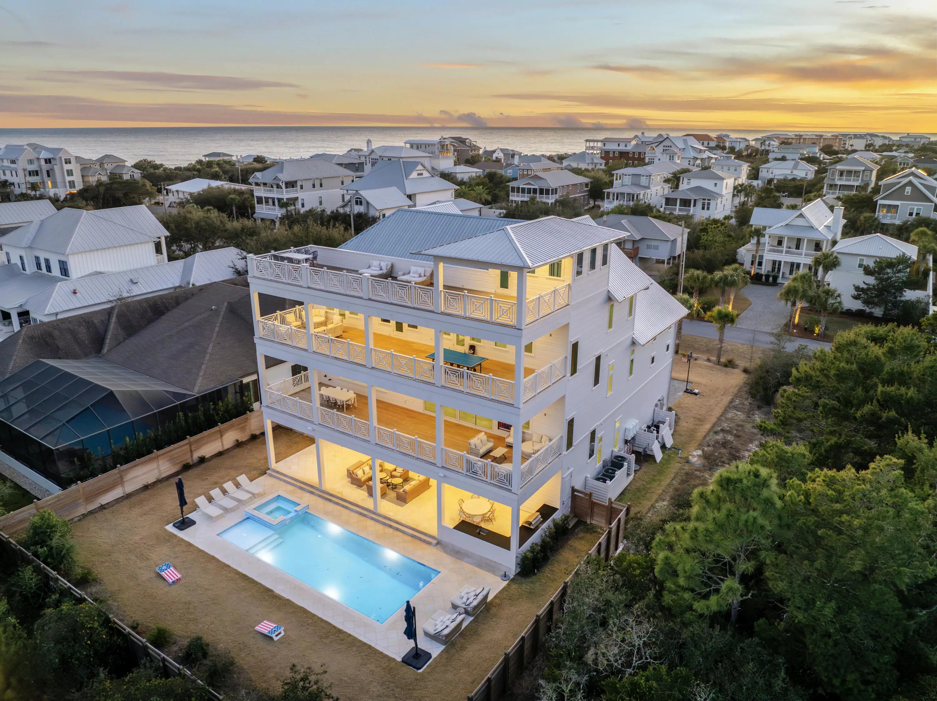 Photo of Listing #997215