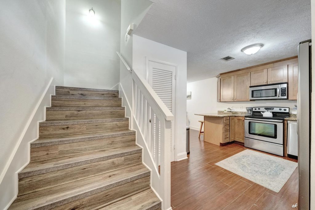 3 of 41 - 624 W Caladium Circle B, Panama City Beach, FL