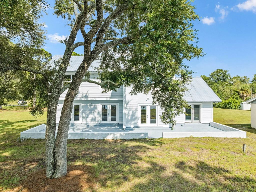 27 of 72 - 2208 Bay Grove Road, Freeport, FL