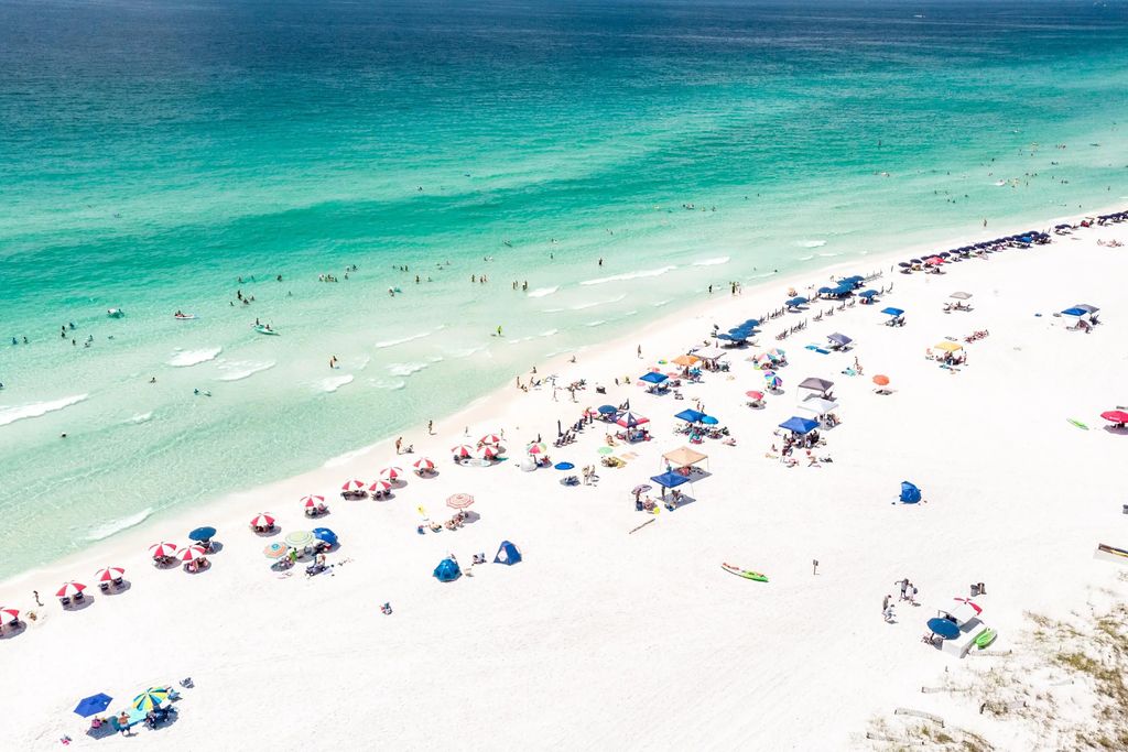 92 of 106 - 4558 Leeward Lane, Destin, FL