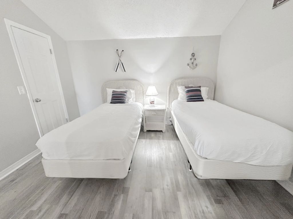 31 of 57 - 8730 S Thomas Drive Unit 213, Panama City Beach, FL