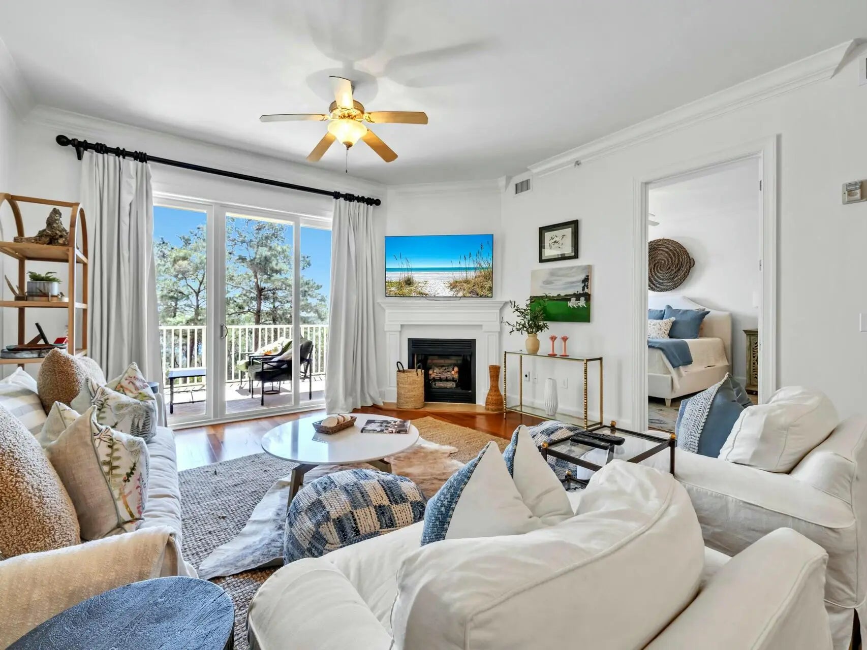 Photo of Listing #995359