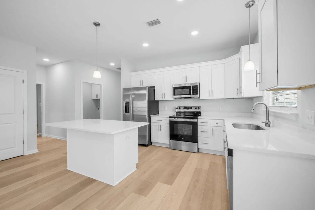 2 of 30 - 72 Riverwalk Circle, Freeport, FL