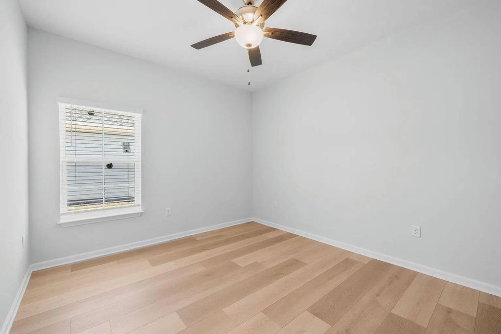 22 of 30 - 72 Riverwalk Circle, Freeport, FL