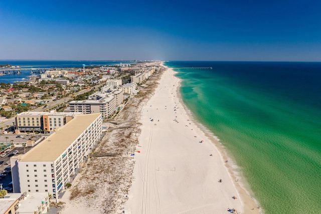 554 Nw Coral Court 303, Fort Walton Beach