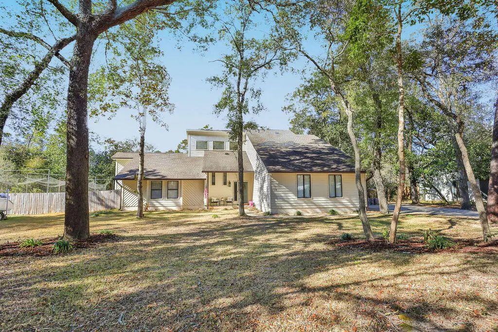 105 E Capri Cove, Niceville