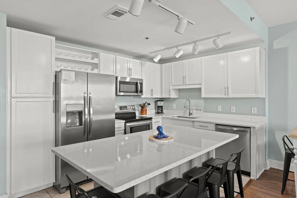 7 of 83 - 9902 S Thomas Drive Unit 333, Panama City Beach, FL