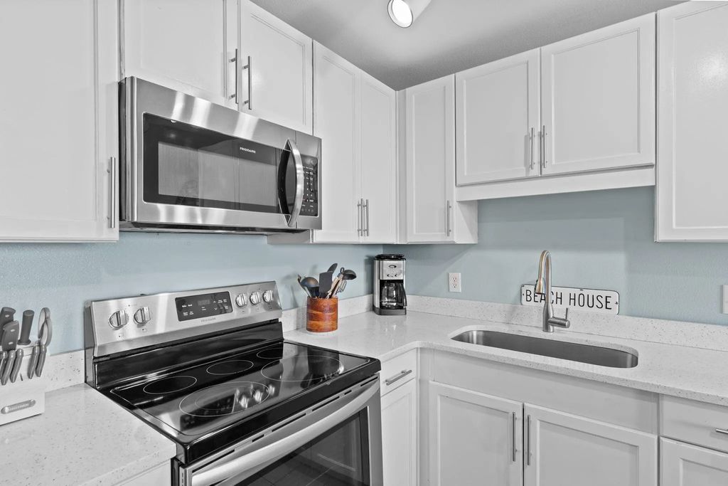 8 of 83 - 9902 S Thomas Drive Unit 333, Panama City Beach, FL