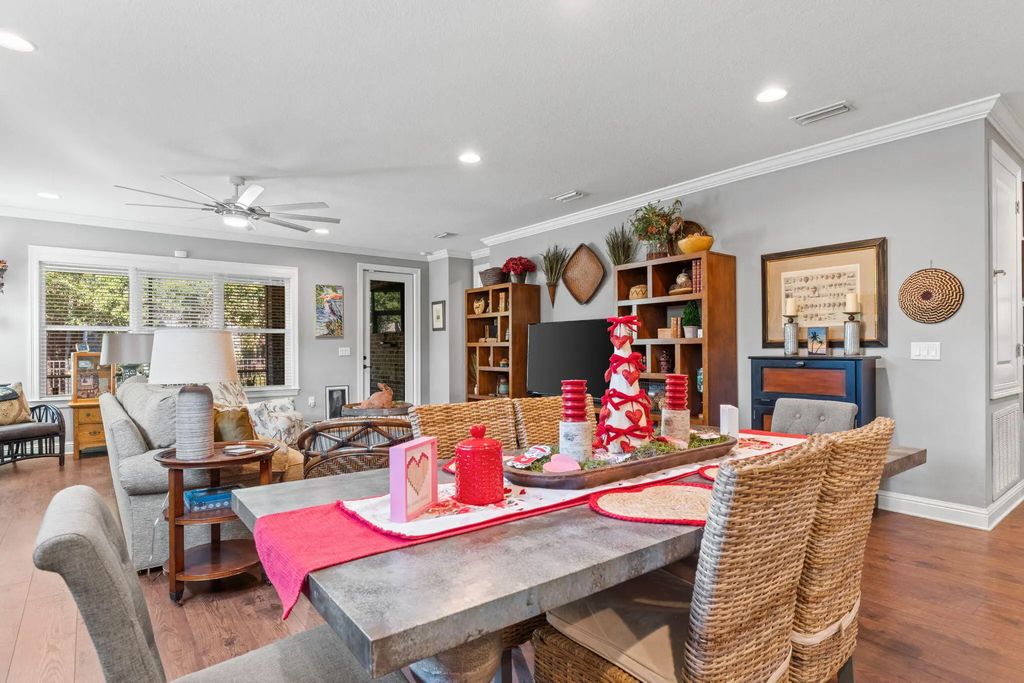 10 of 72 - 187 Autumn Avenue, Freeport, FL