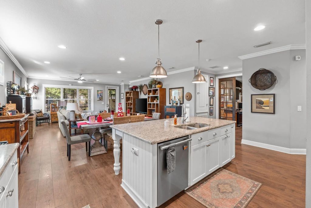 13 of 72 - 187 Autumn Avenue, Freeport, FL