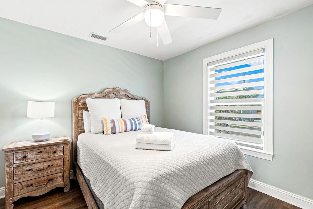 11 of 62 - 2501 Highway 98 Unit C, Mexico Beach, FL
