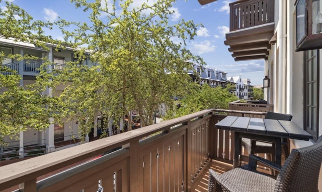 Photo of Listing #996662